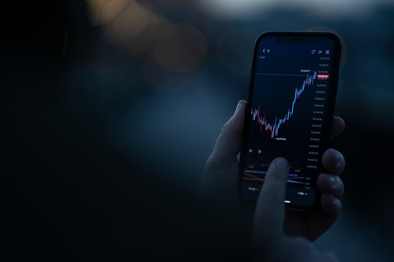 Decoding Valuation: Trent & DMART’s Astronomical Fall